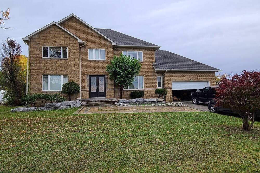 Photo of Outdoor in Hamilton