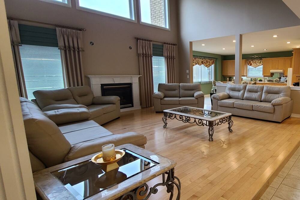Photo of Livingroom in Hamilton