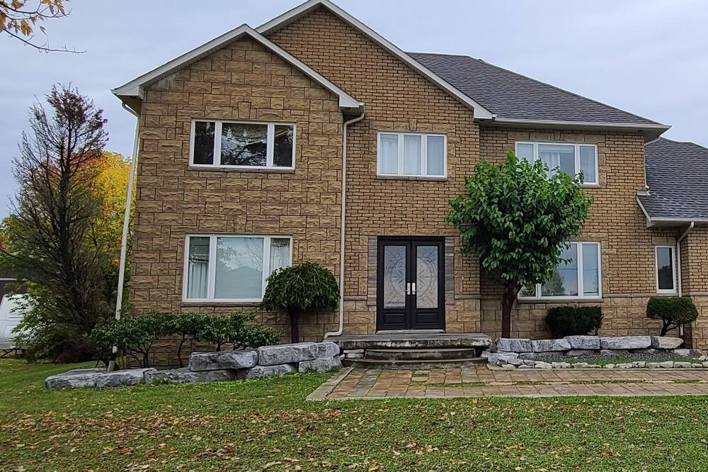 Photo of Outdoor in Hamilton