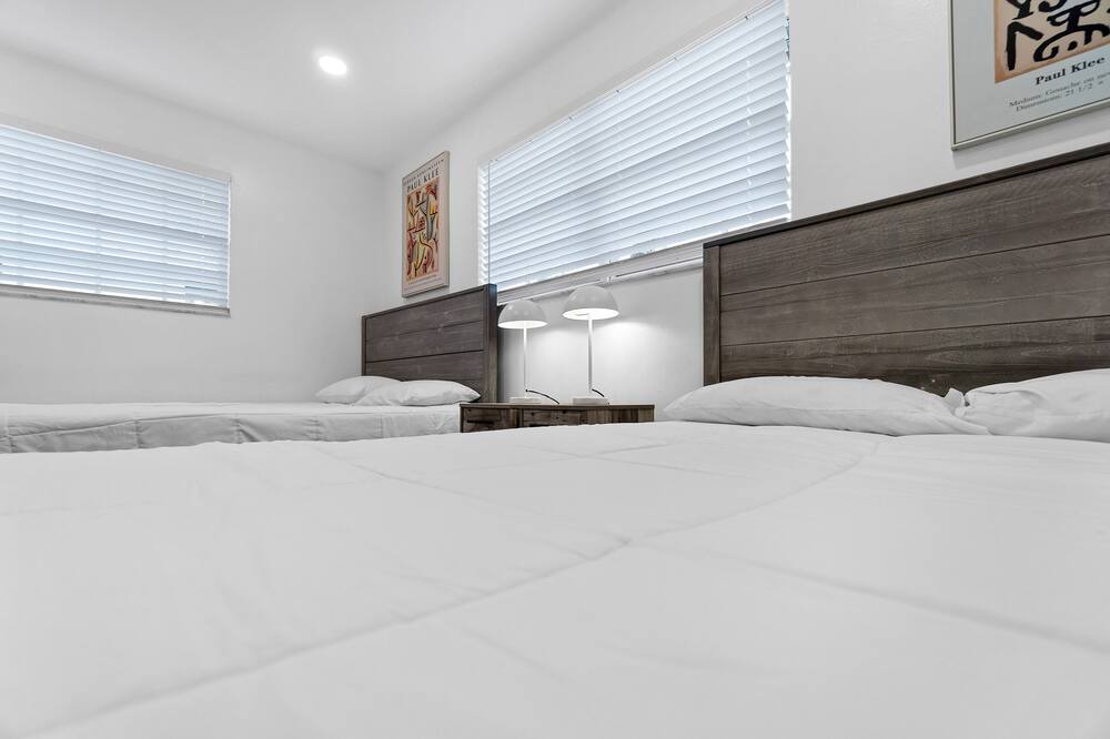 Photo of Bedroom in Ojus