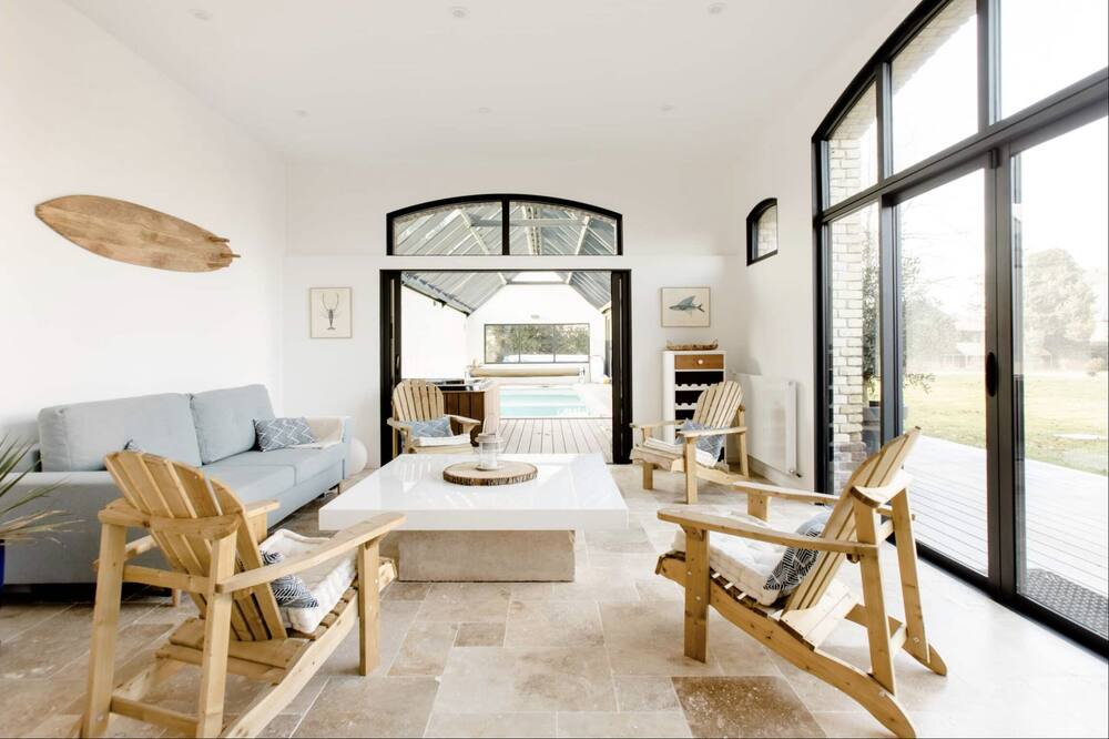 Photo of Livingroom in Gainneville