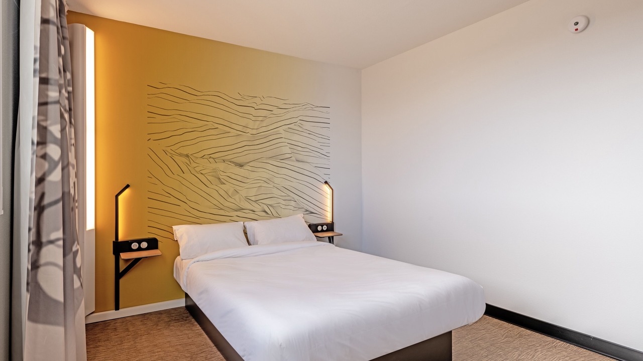 Photo of Bedroom in Landerneau