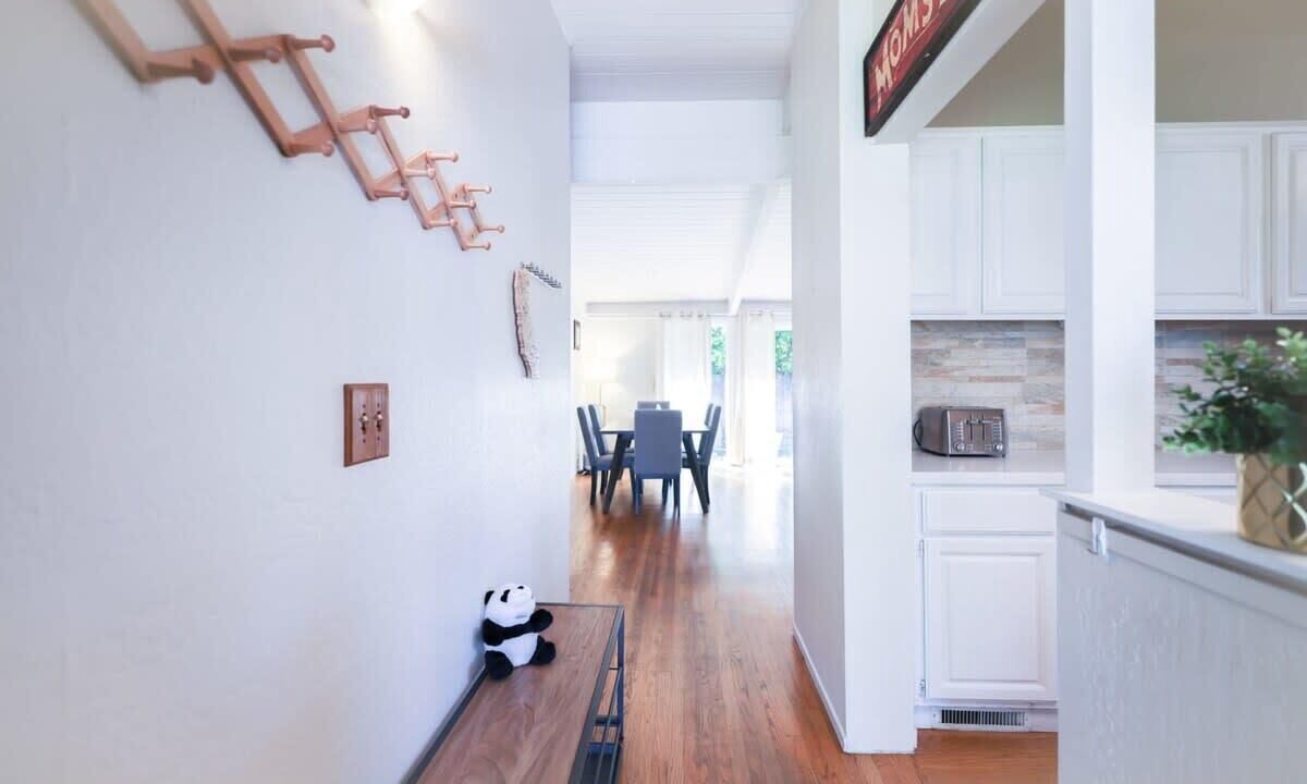 Photo of Others in Palo Alto