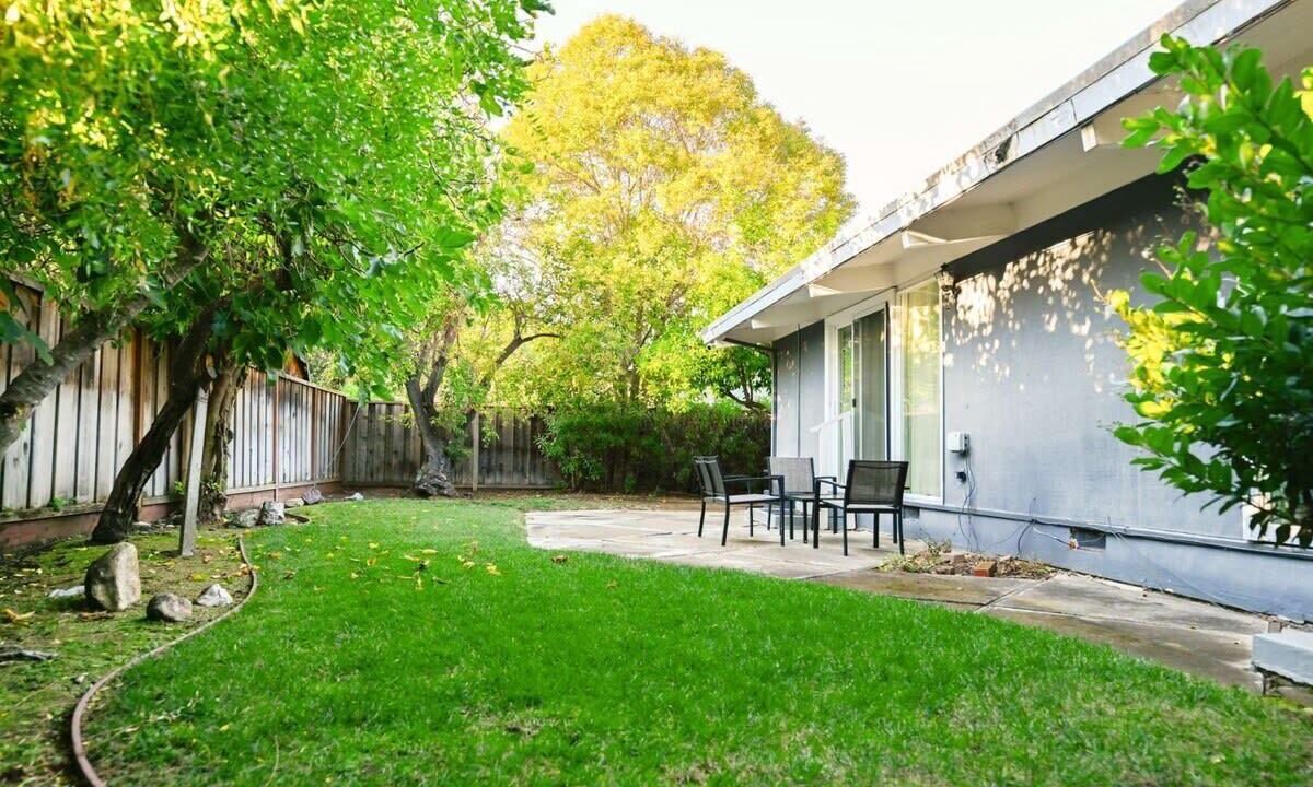 Photo of Outdoor in Palo Alto