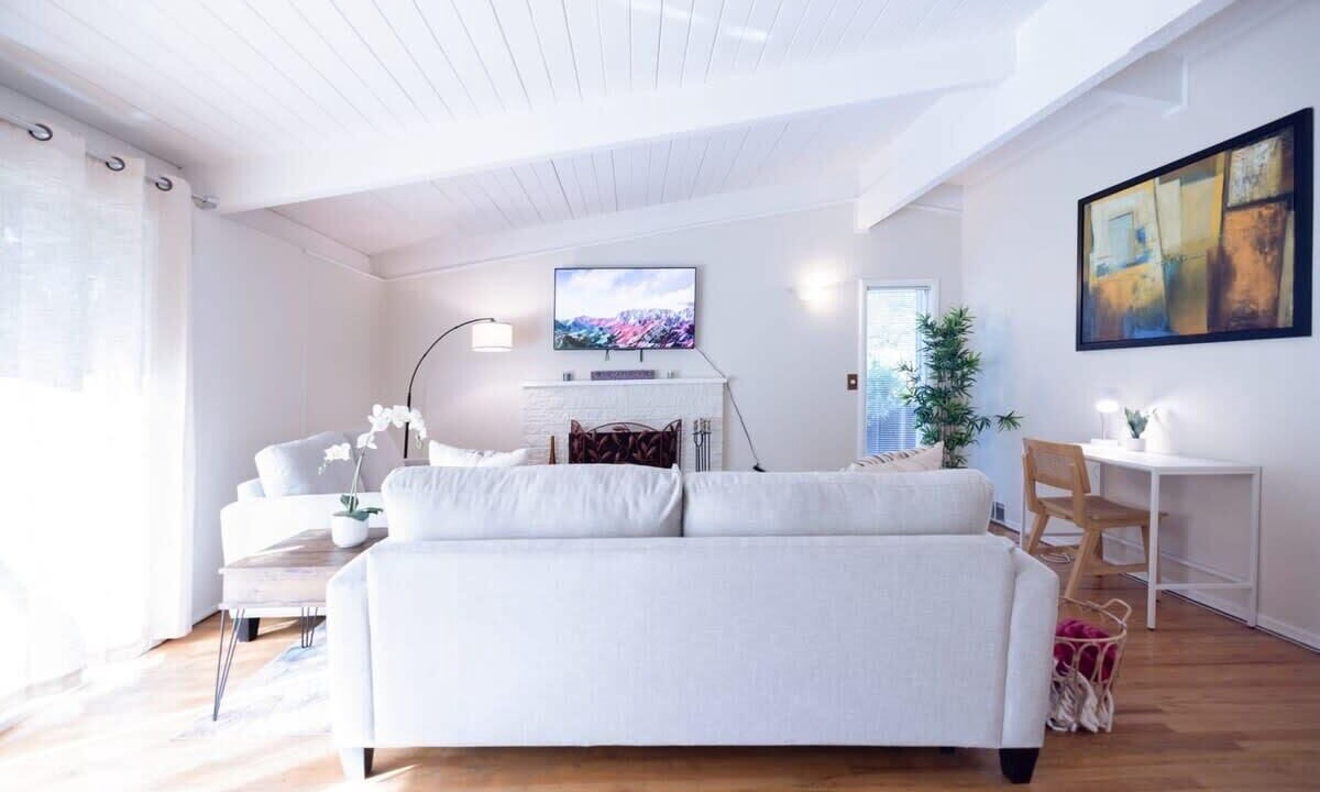 Photo of Livingroom in Palo Alto