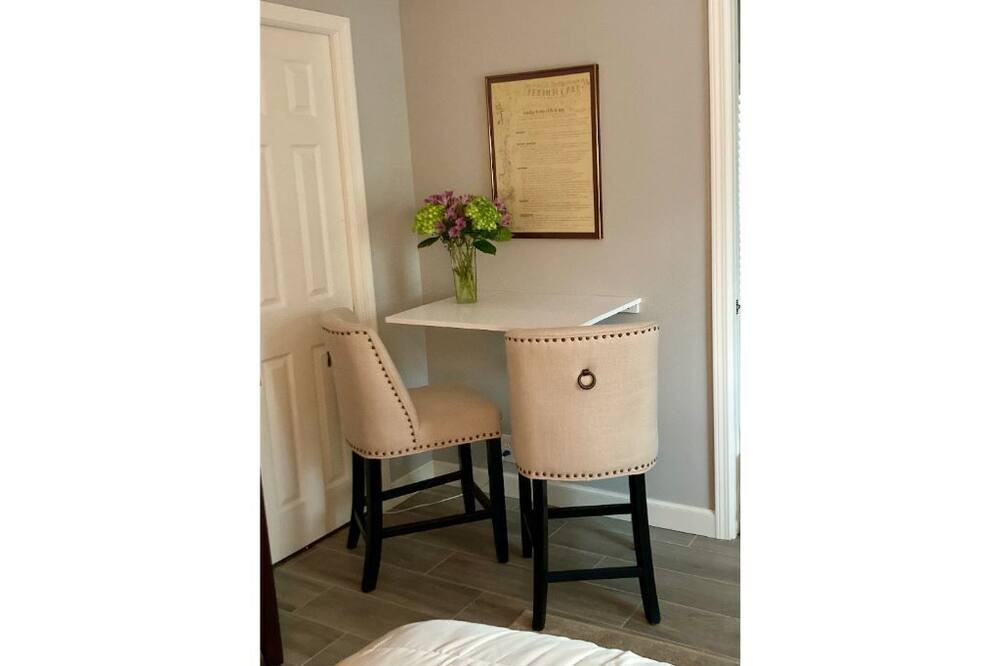 Photo of Bedroom in Tulsa