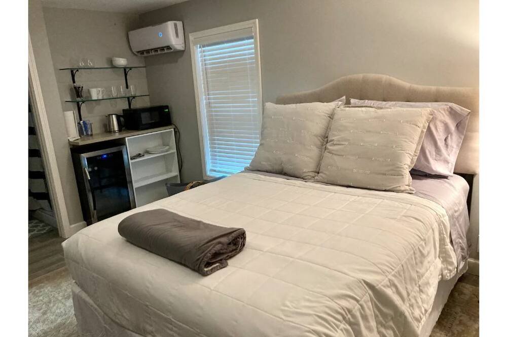 Photo of Bedroom in Tulsa