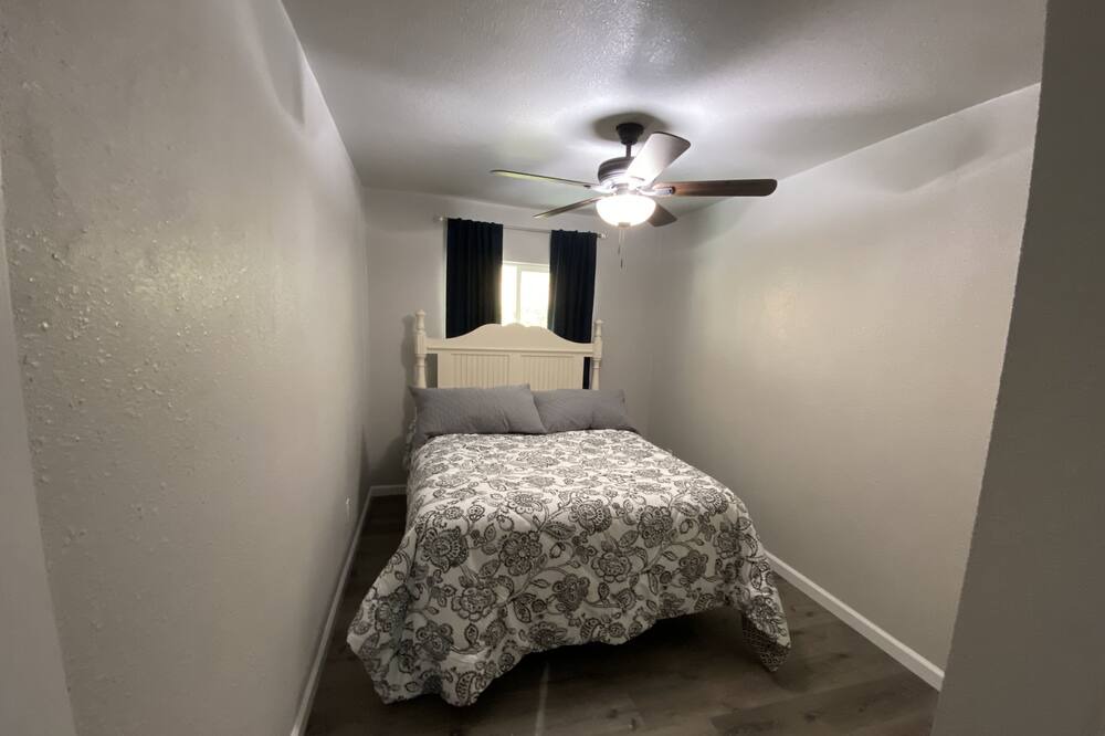 Photo of Bedroom in Colfax