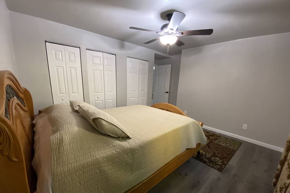 Photo of Bedroom in Colfax