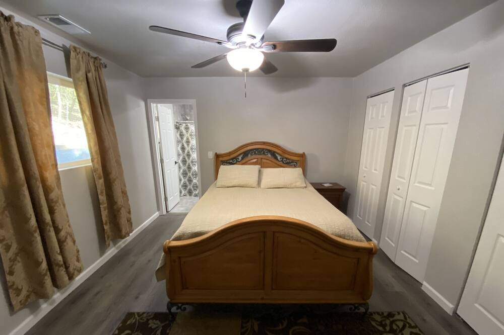 Photo of Bedroom in Colfax