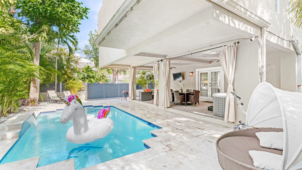 Photo of Outdoor in Northeast Coconut Grove