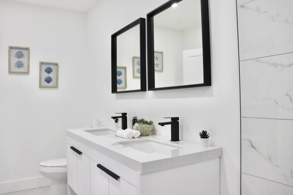 Photo of Bathroom in Richmond Heights