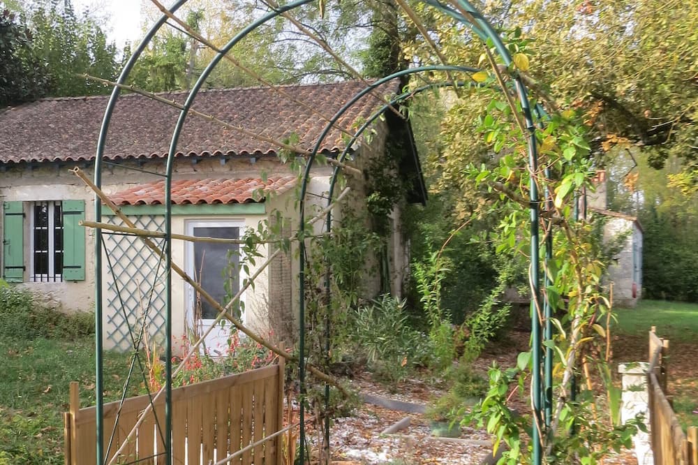 Photo of Outdoor in La Sauvetat-du-Dropt