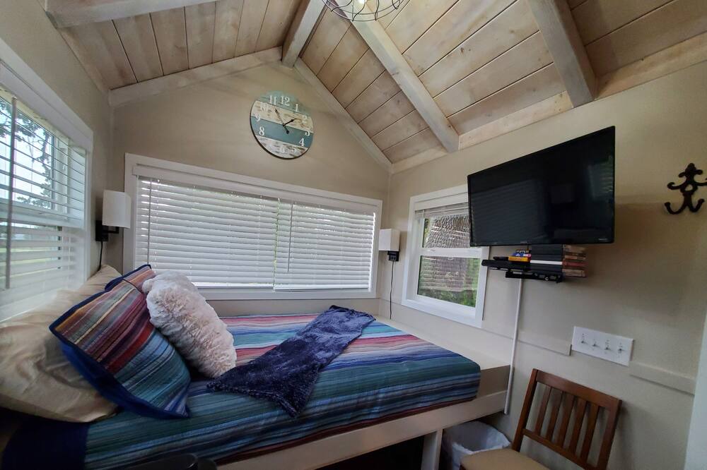 Photo of Bedroom in Creswell