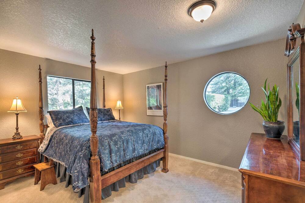 Photo of Bathroom in Auburn
