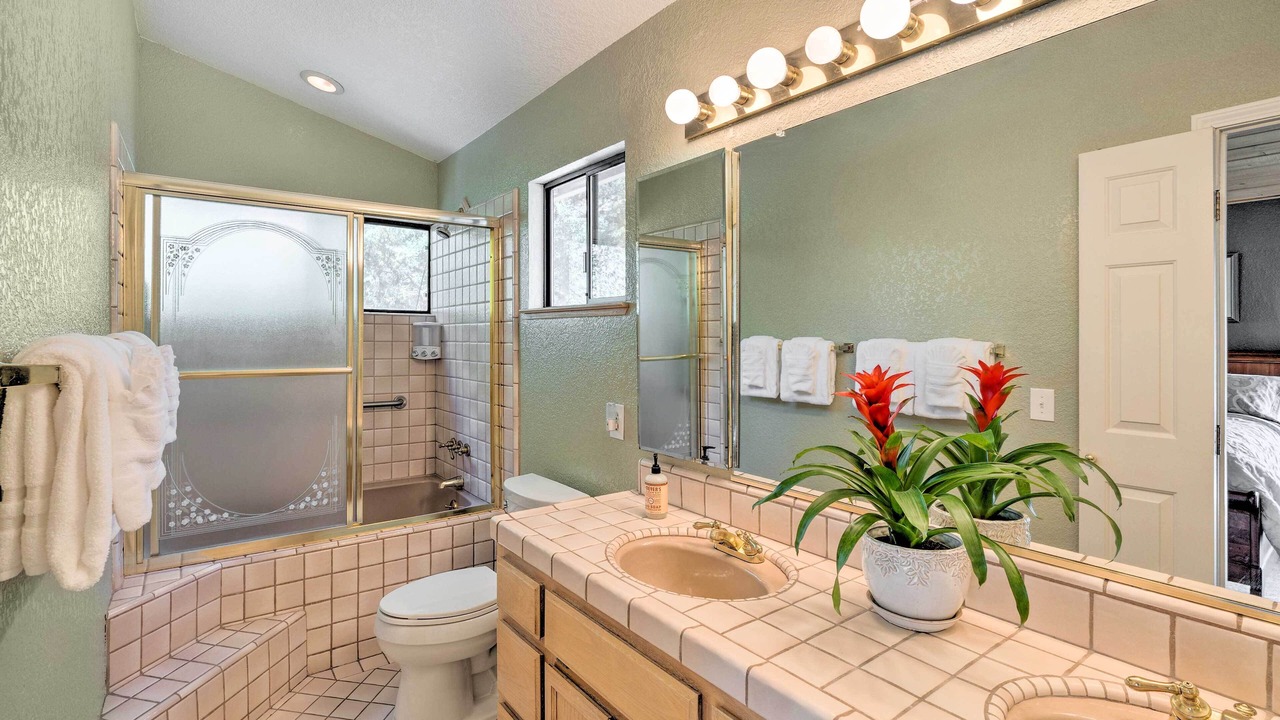 Photo of Bathroom in Auburn