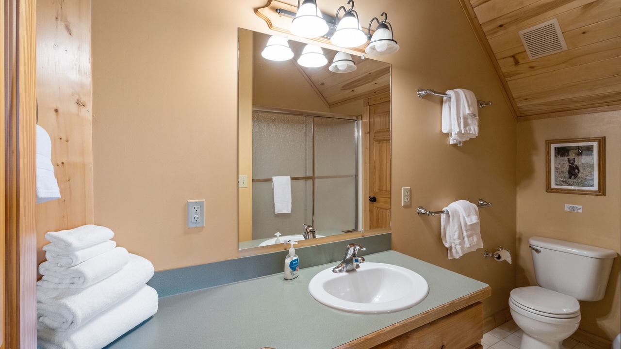 Photo of Bathroom in Lazy Acres