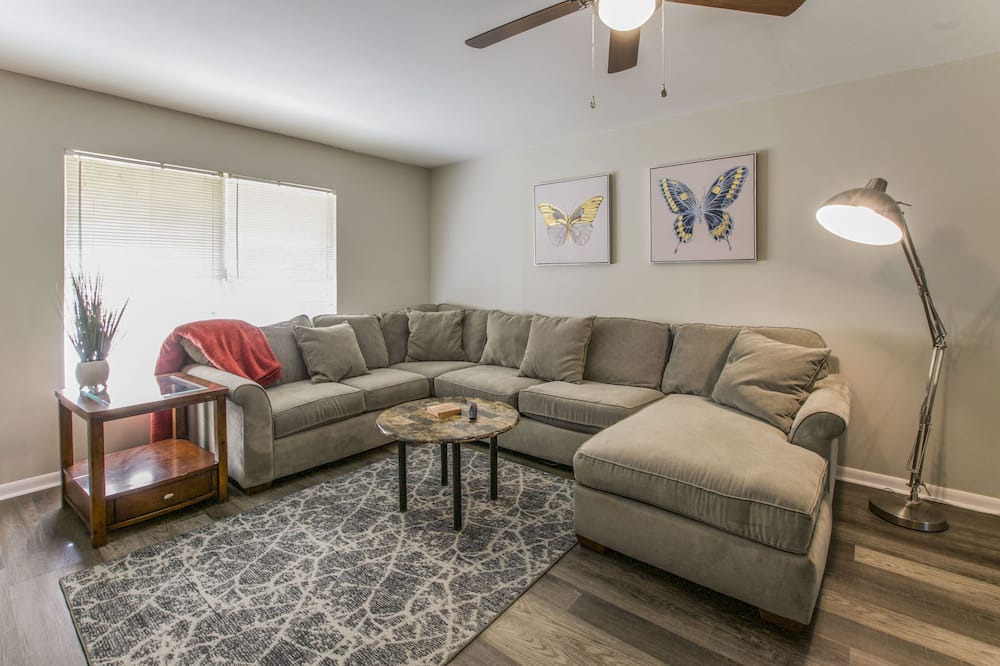 Photo of Livingroom in Temple