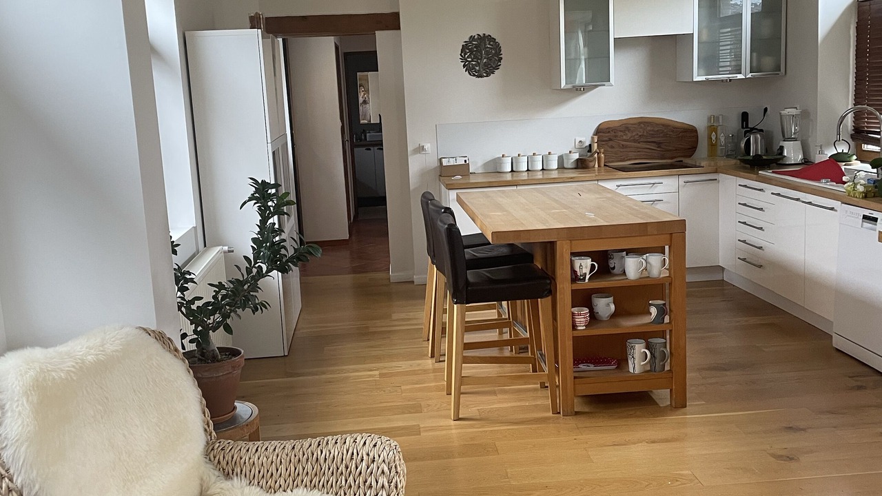 Photo of Others in Sameon