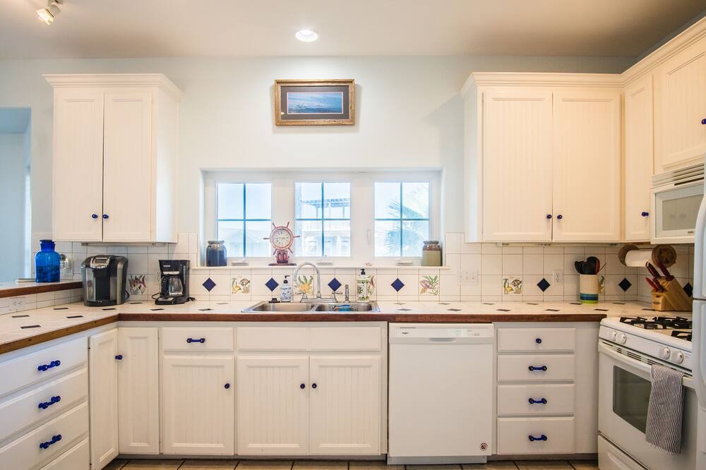 Photo of Kitchen in Sand Point