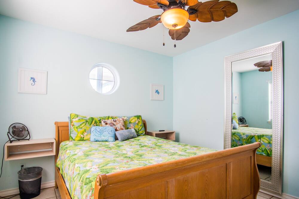 Photo of Bedroom in Sand Point