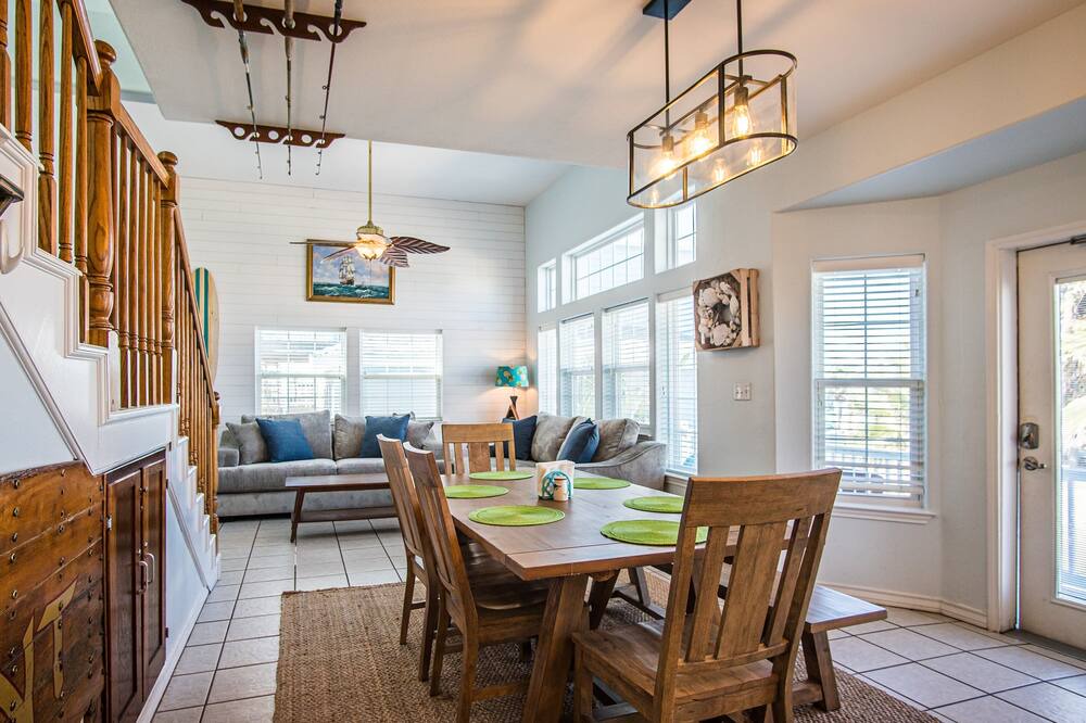 Photo of Kitchen in Sand Point