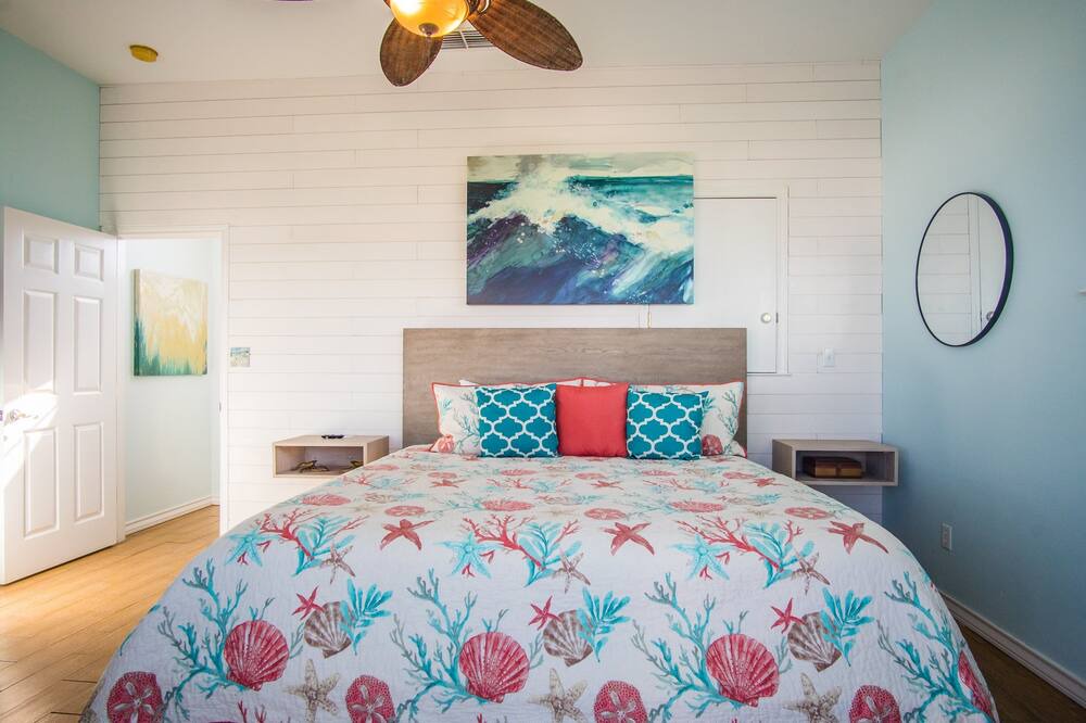 Photo of Bedroom in Sand Point
