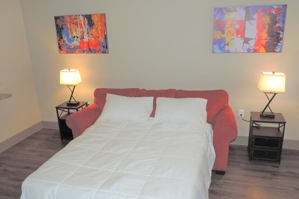 Photo of Bedroom in Grogan's Mill