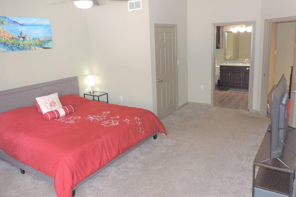 Photo of Bedroom in Grogan's Mill