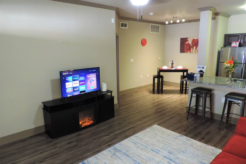 Photo of Livingroom in Grogan's Mill