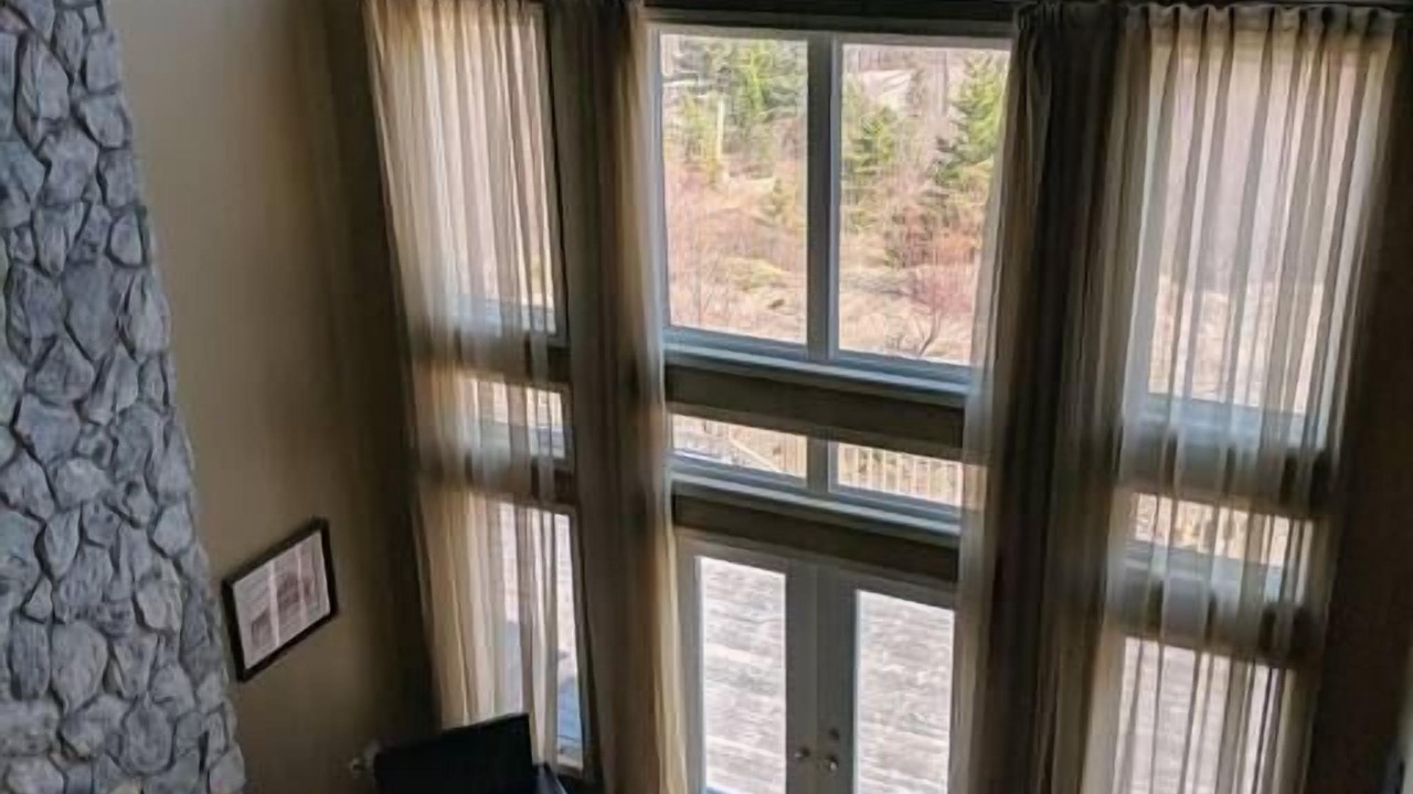 Photo of Livingroom in Little Rapids