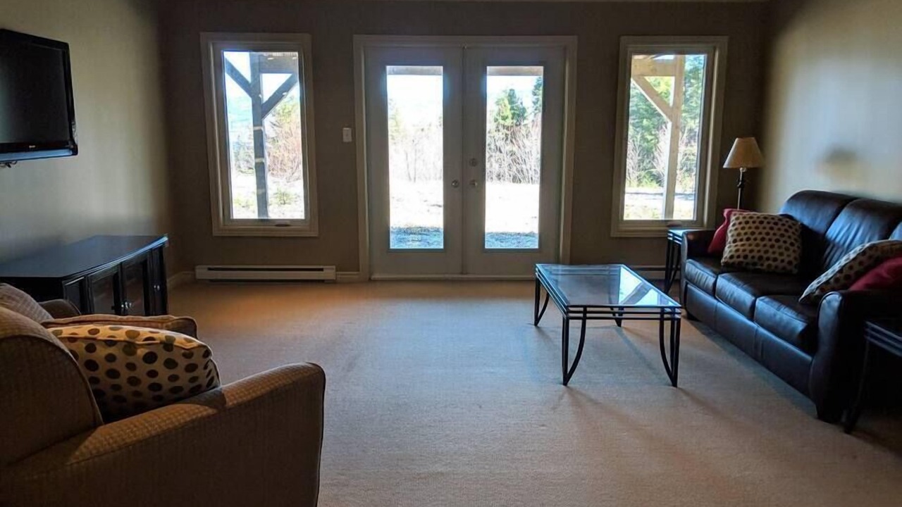 Photo of Livingroom in Little Rapids