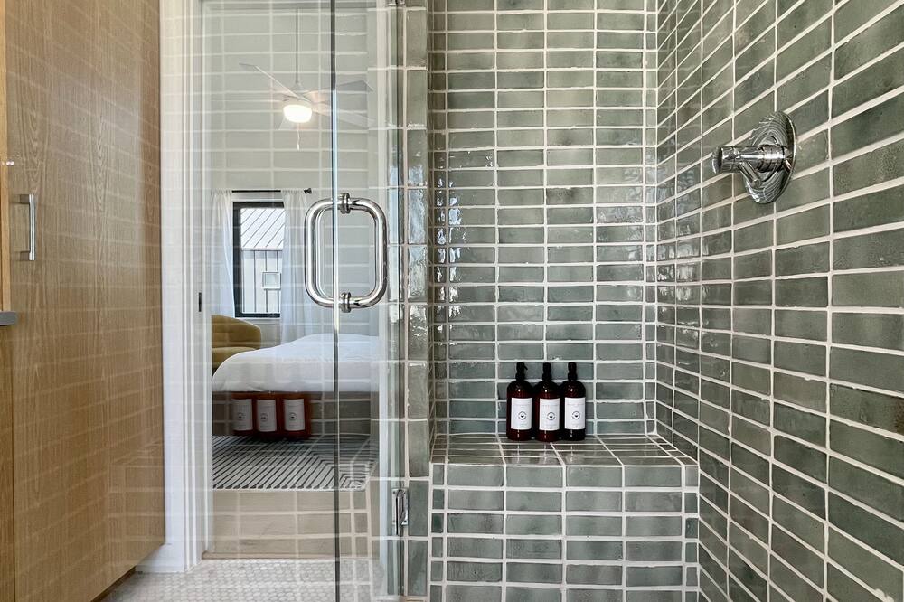 Photo of Bathroom in MLK
