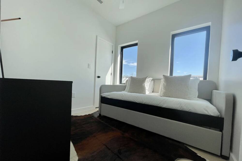 Photo of Bedroom in MLK