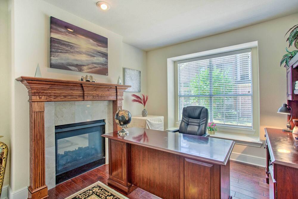 Photo of Livingroom in Murphy