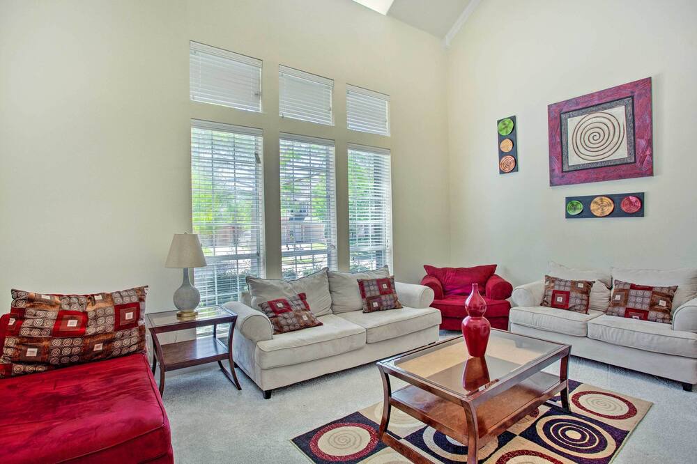 Photo of Livingroom in Murphy