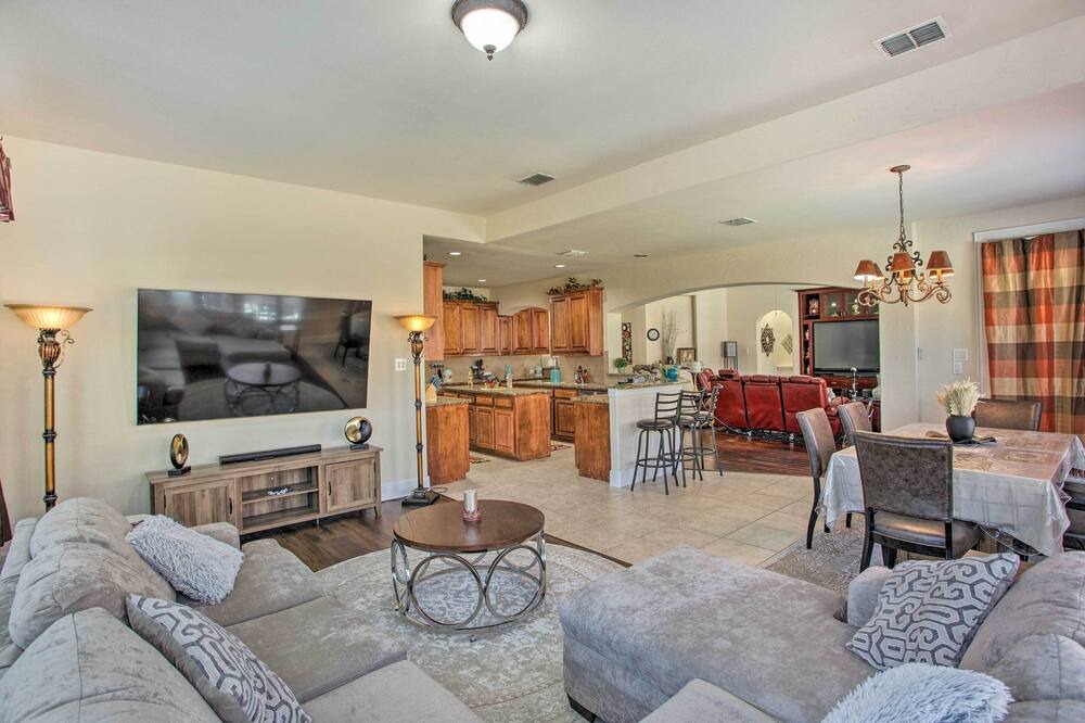 Photo of Livingroom in Murphy