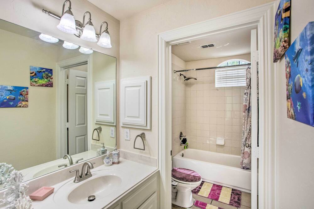 Photo of Bathroom in Murphy