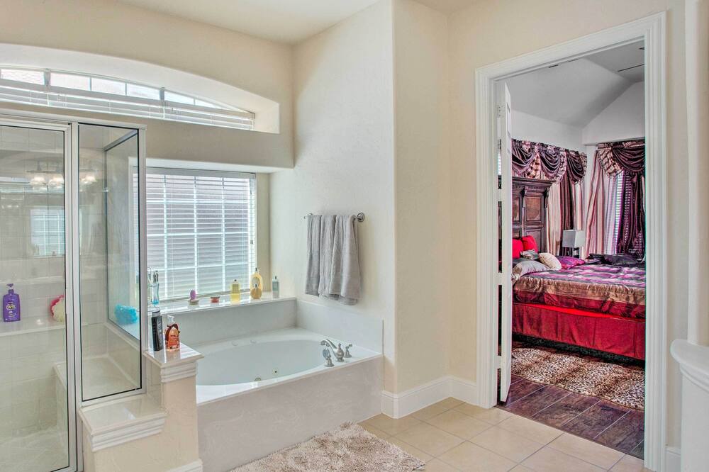 Photo of Bathroom in Murphy