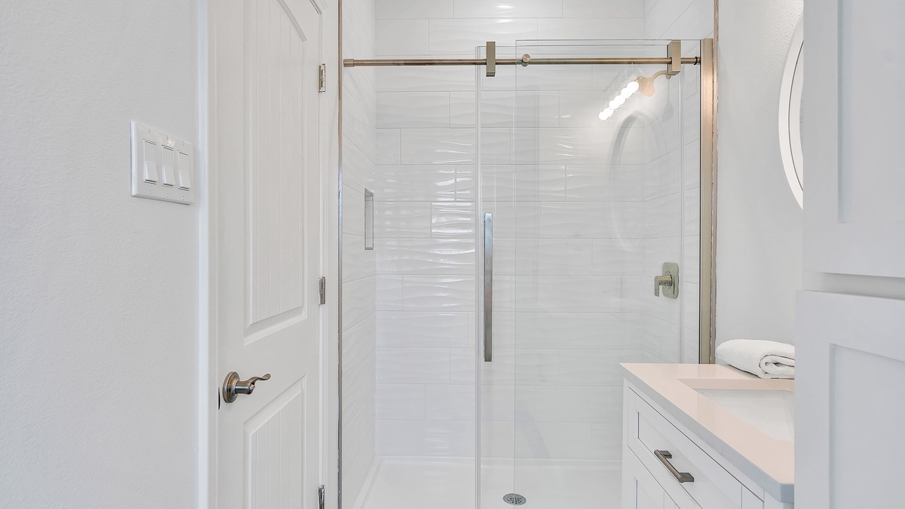 Photo of Others in Leeward Sands