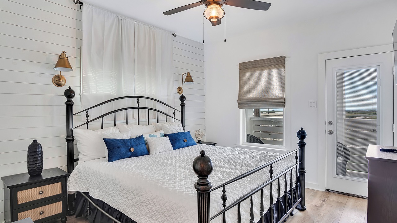 Photo of Others in Leeward Sands