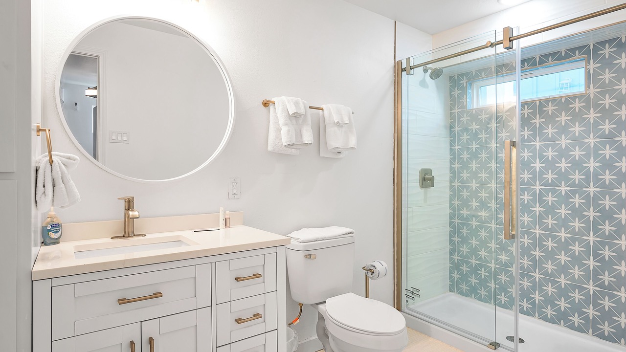 Photo of Others in Leeward Sands