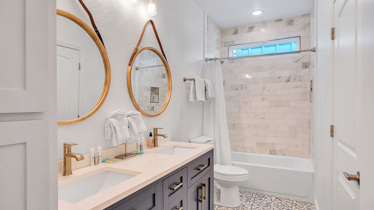 Photo of Others in Leeward Sands