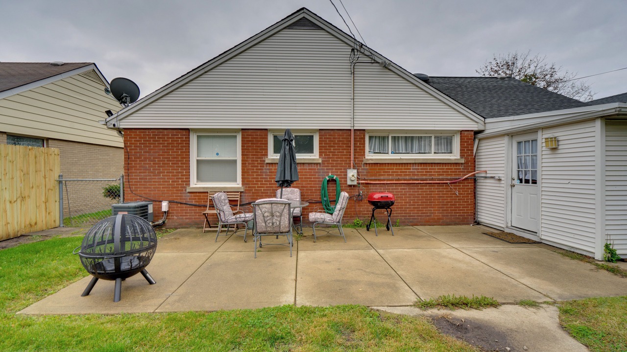 Photo of Outdoor in Forestview