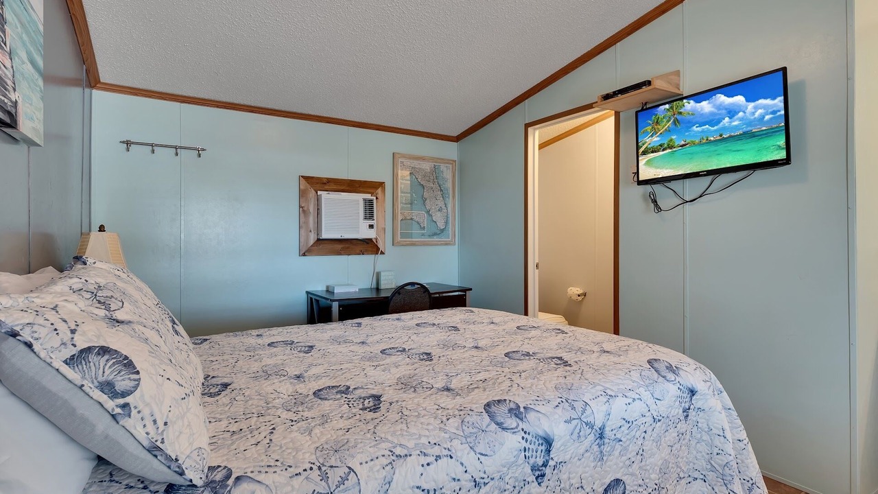 Photo of Bedroom in Steinhatchee