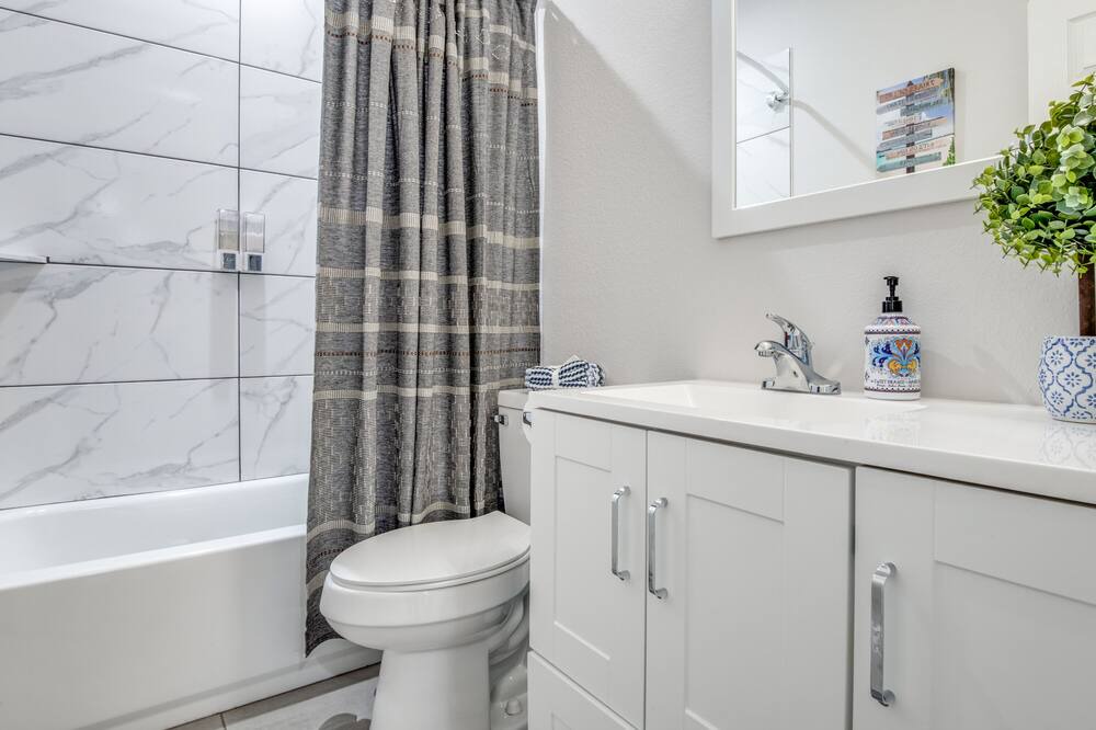 Photo of Bathroom in Lake Dallas