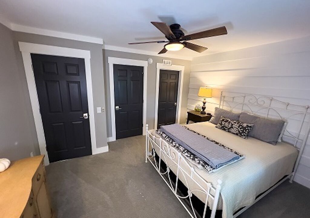 Photo of Bedroom in Laurel Fork
