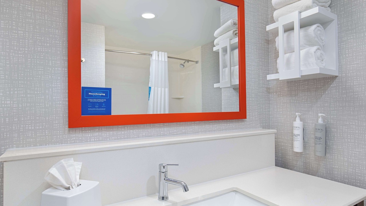 Photo of Bathroom in Albertville