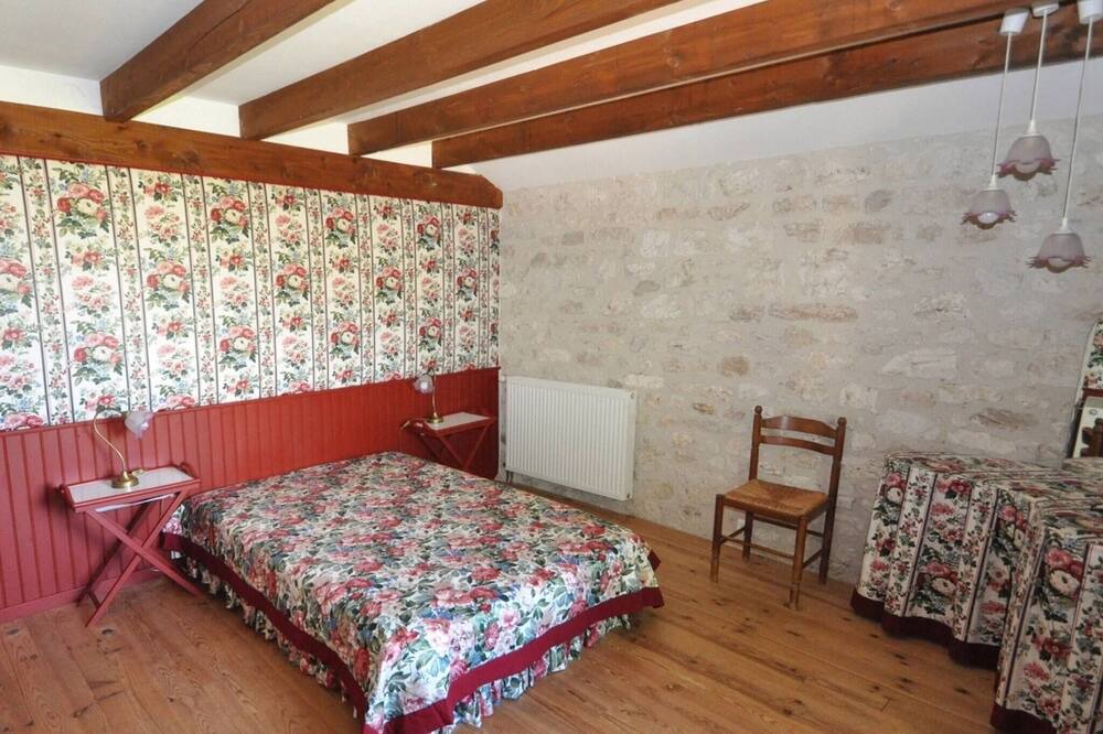 Photo of Bedroom in Flaugnac