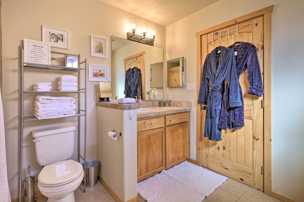 Photo of Bathroom in Placitas